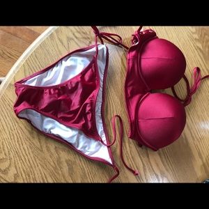 Victoria’s Secret bikini